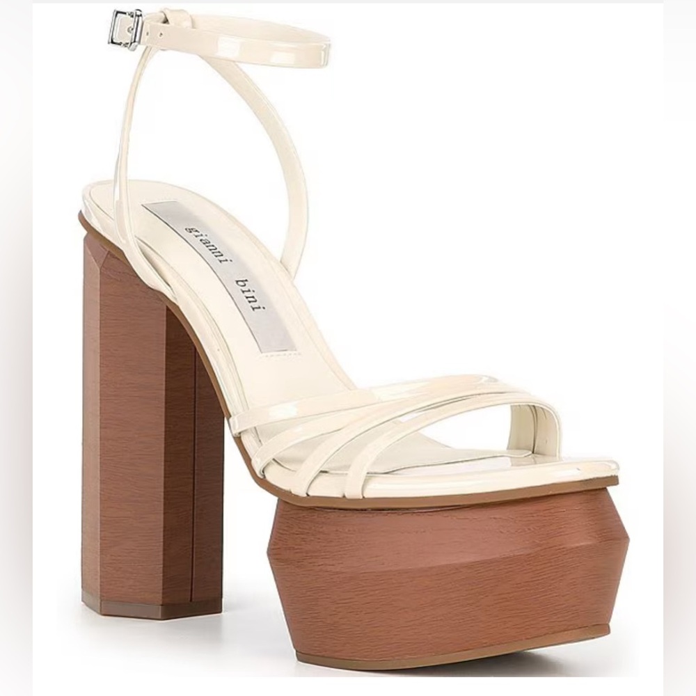 Gianni Bini Parrish Patent Platform Sandals White Size 7.5M
